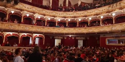 lumea teatrului oradea