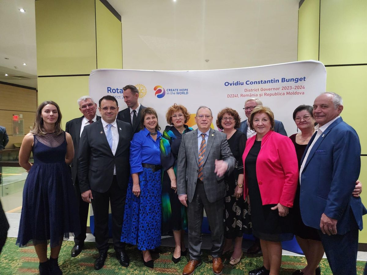 Réunion du comité de district et des gouverneurs adjoints